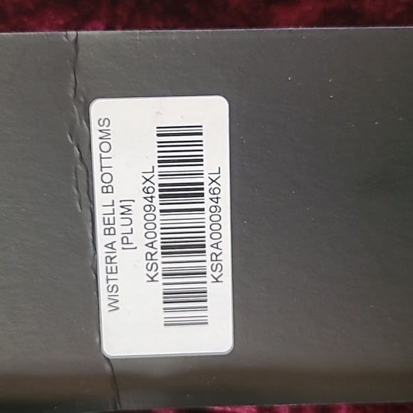 XL killstar crushed velvet flares - Picture 3 of 4